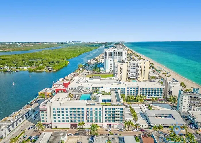 Hollywood Beach Broad - Walk - Gym - Amazing Pool