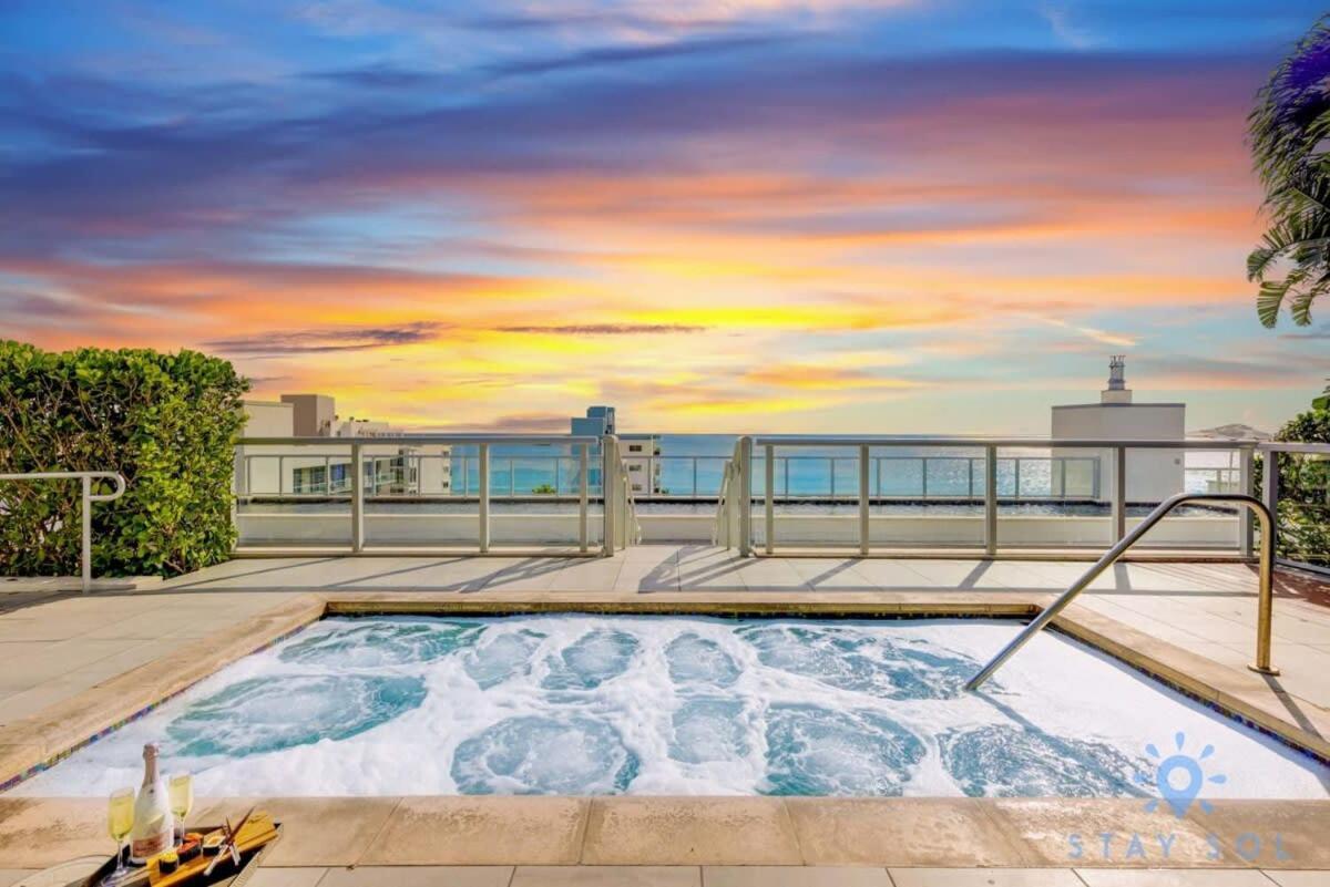Broad - Walk - Gym - Amazing Pool Hébergement de vacances *